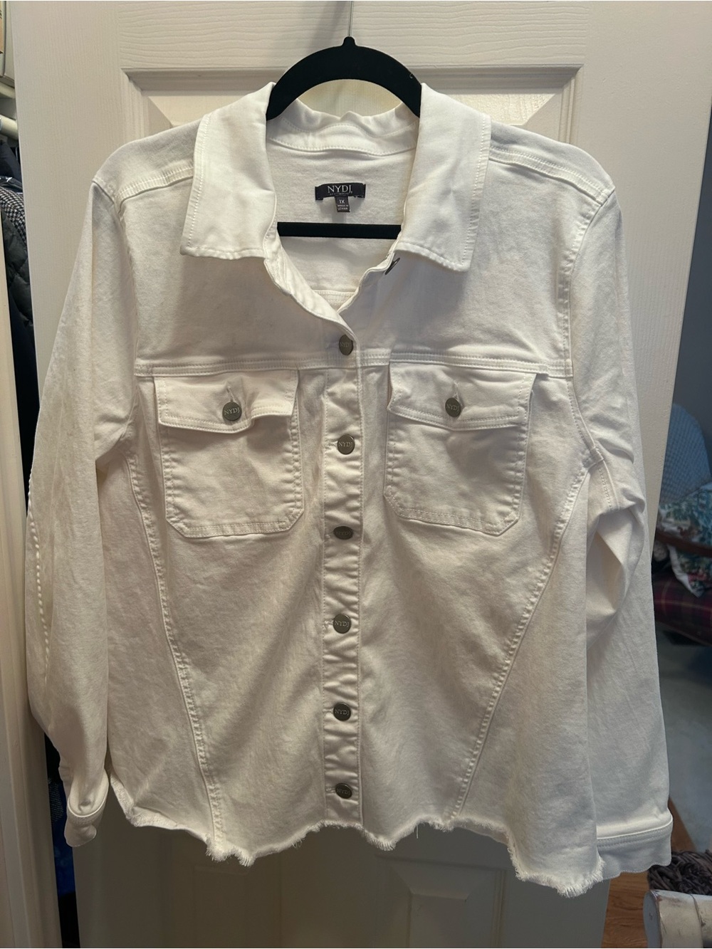 NYDJ White Denim Jacket w/Raw Edge Hem. Size 1X